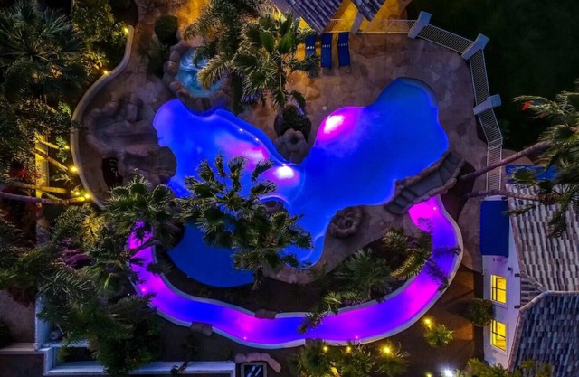 $ HALF MILLION DOLLAR POOL w/LAZY RIVER $