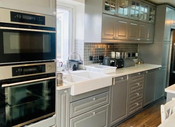 Hameway House- Stunning 4 bedroom house with a spacious kitchen