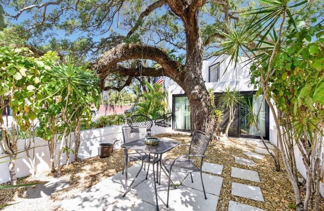 Hammock 4 in Fort Lauderdale