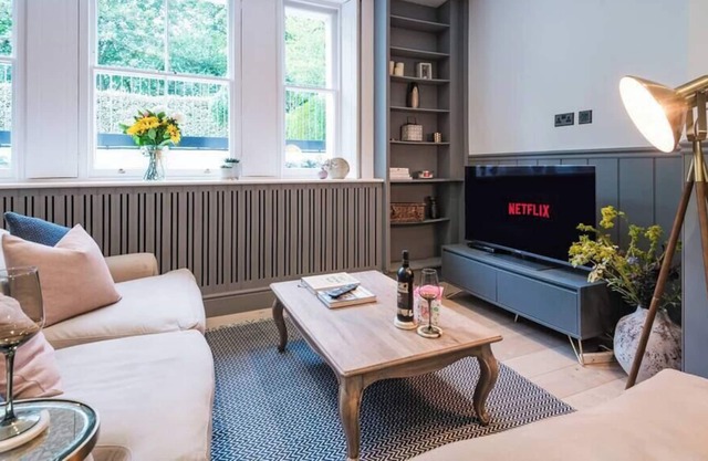 Hampstead Hush Summar