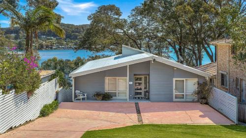 'Hampton Cottage' By HolidayCo