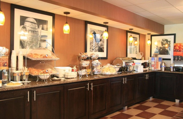 Hampton Inn by Hilton Clarksville