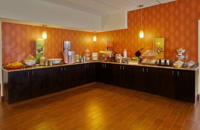 Hampton Inn Columbus-East