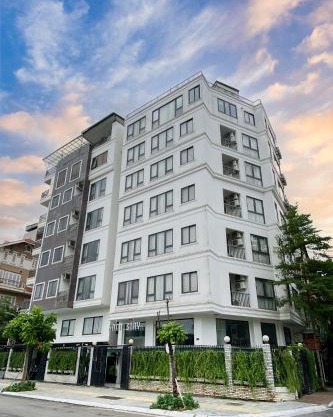 Hana Stay Trần Quốc Hoàn