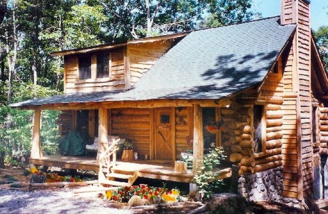 Handmade Log Cabin w/Full-Length Private Screened Balcony, atop Small Mountain