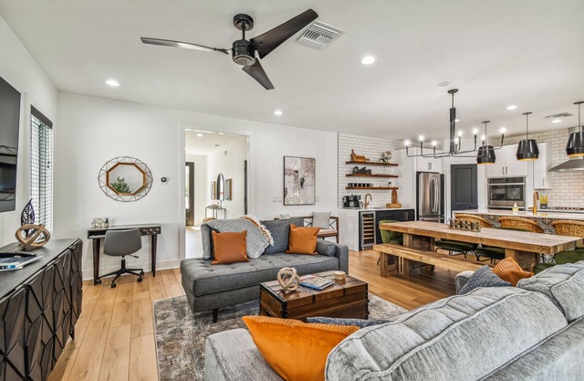 Happiness Hideaway - Near Everything Tampa