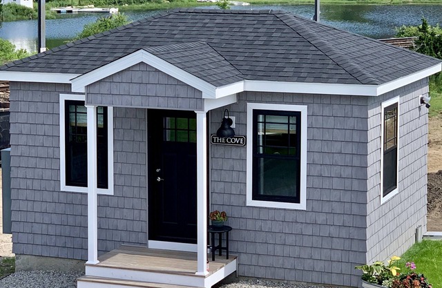 Harbor View Landing, Mystic CT - The Cove Waterfront Cottage