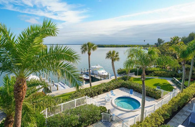 Harbor Villa Club 309