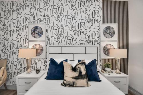 Haus of Blues-HighRise-NRG Stadium-Med Center- Private Parking