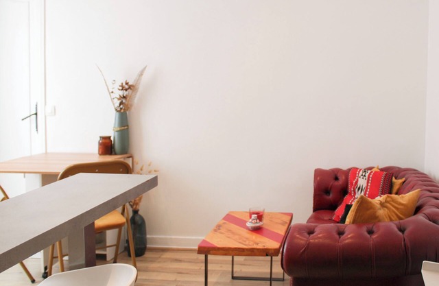 Haven of peace for 2 in Villejuif