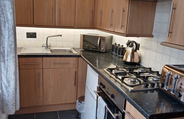 Havisham Studio Flat Rochester, near to historic high street and attractions