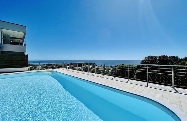 Heaniki'z apartment, ocean view, pool, near Papeete - 2 bdr - A/C - Wifi