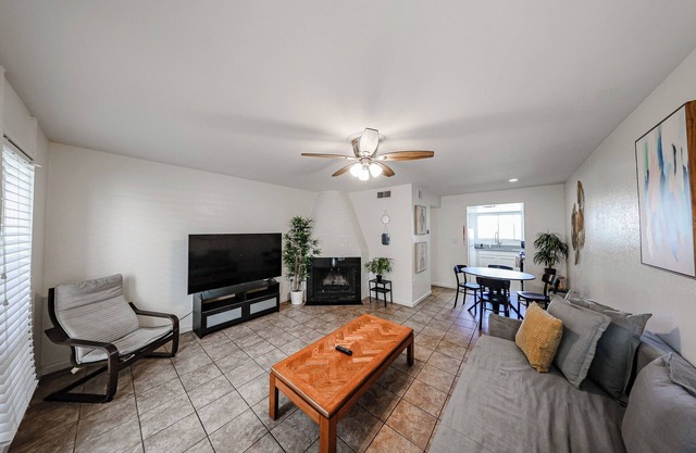 Heart of Old Town | 2BR w/Pool, Grill & Patio