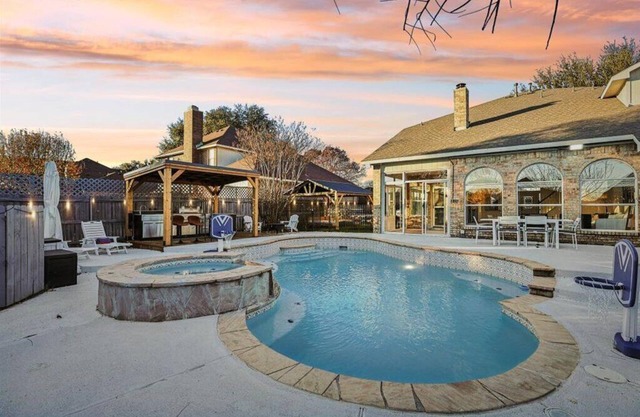 ❤ Heated pool, Private Gym, Gaming room & Pizza oven-Your perfect Vacation ❤