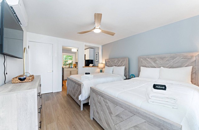 Heated Saltwater Pool +Short Walk to Beach+Pier 1