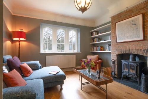 Herdsman's Cottage - Beautiful 3 Bed in Wiltshire!