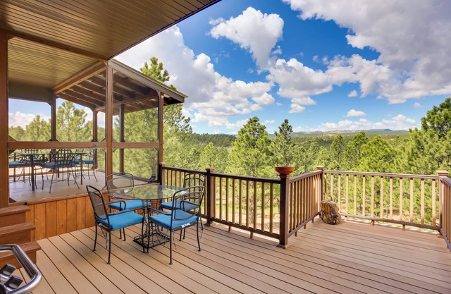 Hermosa Home w/Black Hills View, Gas Grill & Deck