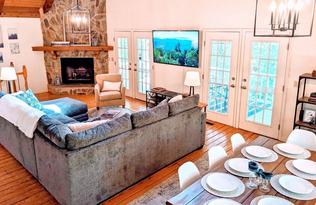 Hester Gap - wineries, AT hiking + Dahlonega/Helen