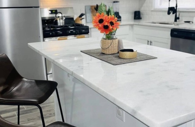 Hidden Gem on Hill in Decatur