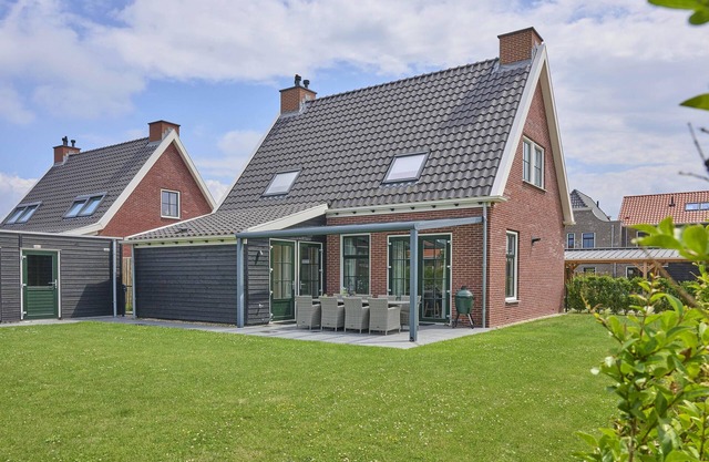 High-quality detached villa with a sauna