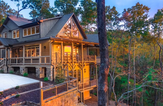 Highland Escape - Blue Ridge, GA
