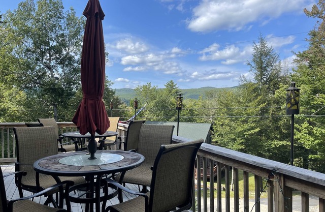 Hike, swim or ski! 3BR house in the Lakes Region.