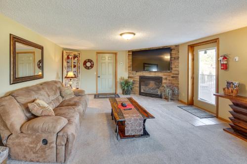 Hill City Hideaway Near Mt Rushmore and Hiking