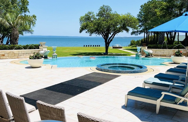 Hill Country Paradise Resort at Lake Buchanan - 1hr from Austin