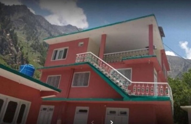 Hill View Hotel And family Cottage