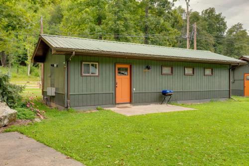 Hillsgrove Cabin 9 Mi to Worlds End State Park!
