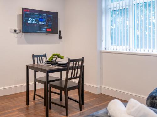 Hilltop Apartment 3 - Uk50595