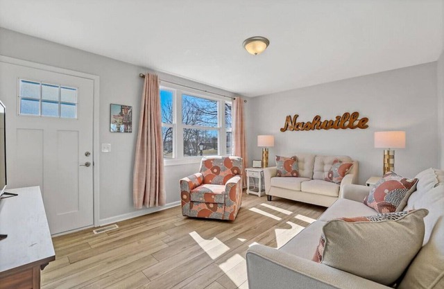 Hilltop House - country music cottage · Country Music Cottage - Close to Nashville