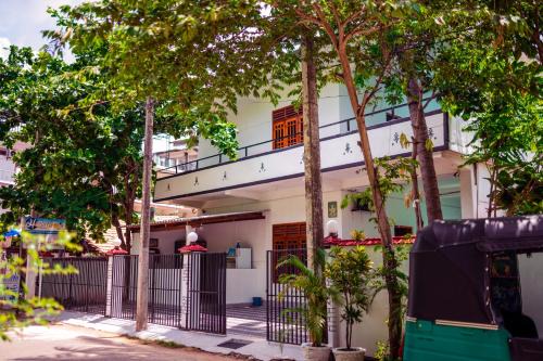Hilton Cottage