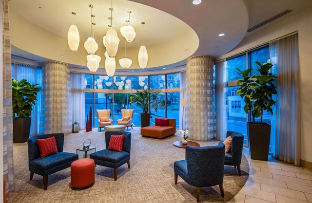 Hilton Garden Inn Alexandria Old Town National Harbor