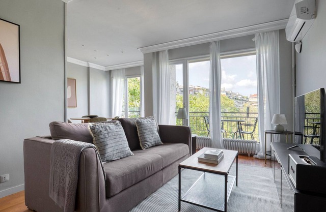 Hip Galvany 3BR w/Doorman, Balcony & Park Views, by Blueground