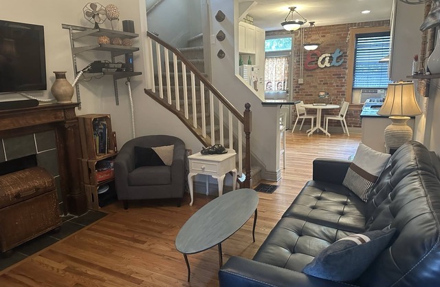 Hip S. Broadway 2 BR Historic Denver, Private yard