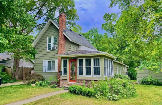 Historic Home on Main Street Milford! Downtown is right outside your door!
