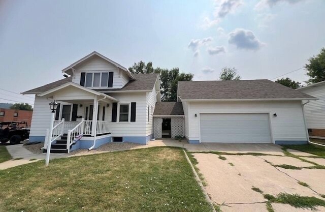 Historic 1937 Charming Home in Sturigs