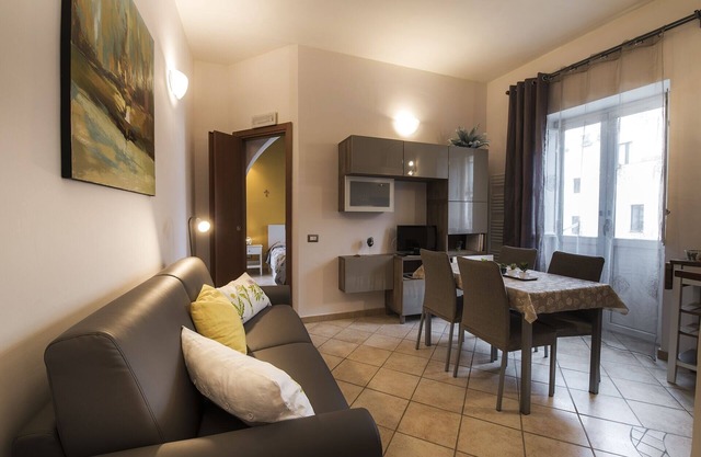 Historic Center Salerno, ideal for getting around the city and the coast - Wi-Fi Free