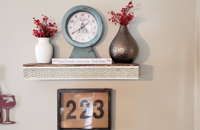 Historic District Inn 4 Bed/3 Bath in the heart of downtown Hermann!