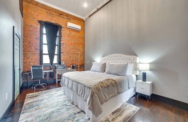 Historic Downtown Marshall: Efficient Studio Space