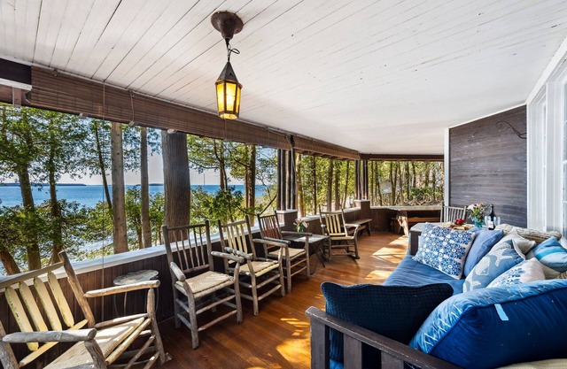 Historic Ephraim Cottage - Waterfront w/Dock - Wrap Around Porch