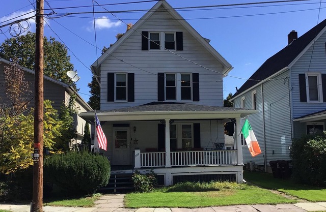 Historic House near lakes, rivers and skiing