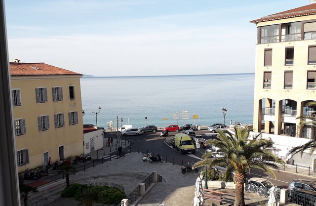 Historical center - Sea view and Saint François beach - 2 bedrooms and 2 bathrooms