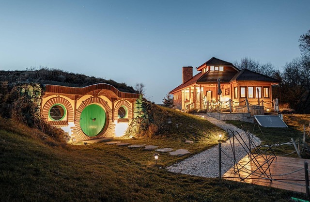 Hobbit House