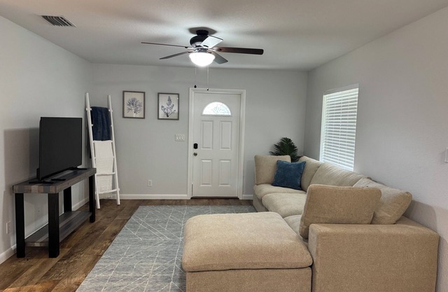 Hobe Sound Villa - Relaxing yet central, near Beach and downtown