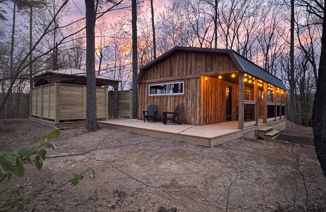 Hocking Hills -Brand New - Eaglerock Cabin