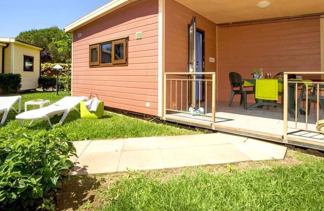 Holiday house with 9 sqm covered and furnished veranda