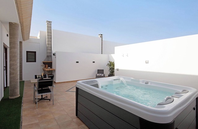 Holiday Apartment "Crepusculo" with Mountain View, Terrace & Wi-Fi