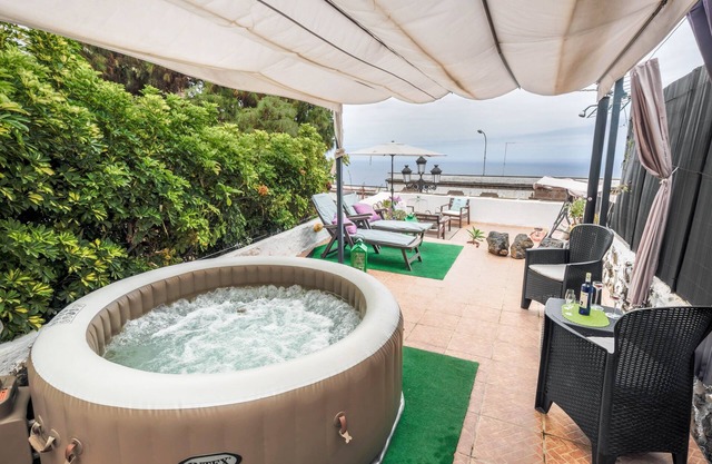 Holiday Apartment "Casa Amparo" with Terrace, Ocean View, Whirlpool & Wi-Fi